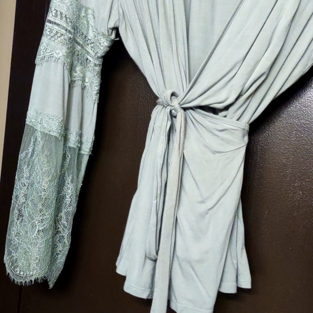 Beautiful Wrap Top - Laced Bell Sleeves - Picture 7 of 8